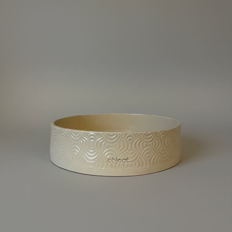 Beige ovenkom studio image